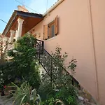 Villa Makrades